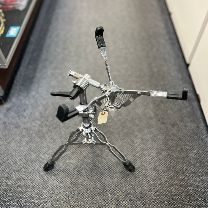 USED DW 9000 Series Snare Drum Stand