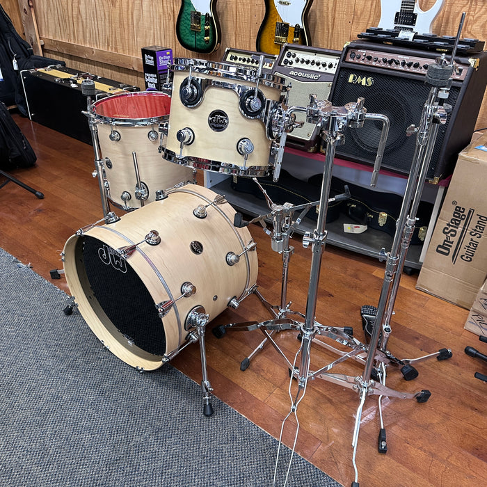 USED DW Performance Series 3-piece Kit w/ DW Hardware & Bags, Natural Satin