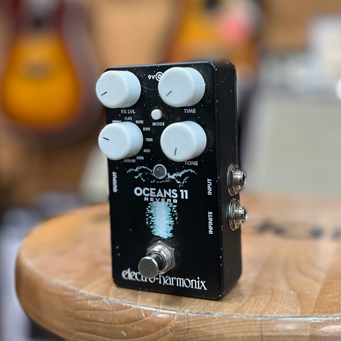 USED Electro-Harmonix Oceans 11 Digital Reverb Effects Pedal