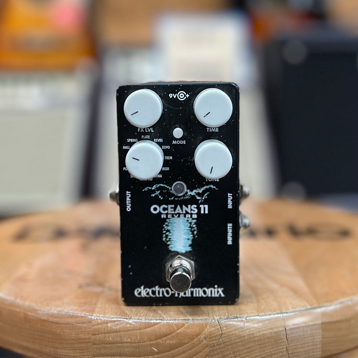 USED Electro-Harmonix Oceans 11 Digital Reverb Effects Pedal