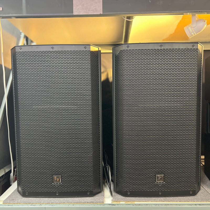 USED Electro-Voice ELX200-15P 15" 1,200W Powered Loudspeaker PAIR w/ Covers