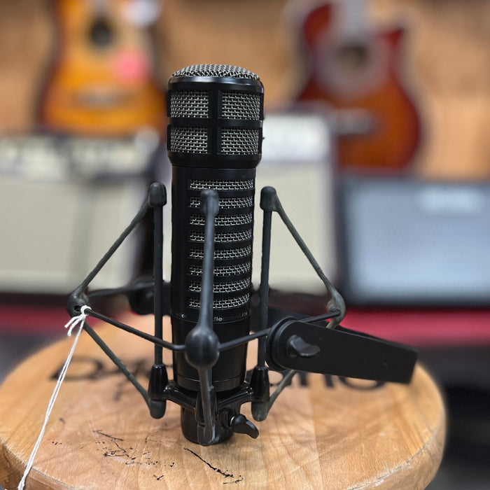 USED Electro-Voice EV RE320  Microphone w/ 309a shockmount