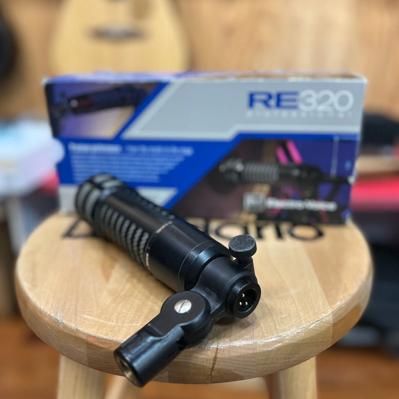 USED Electro-Voice EV RE320 Variable-D Dynamic Vocal and Instrument Microphone