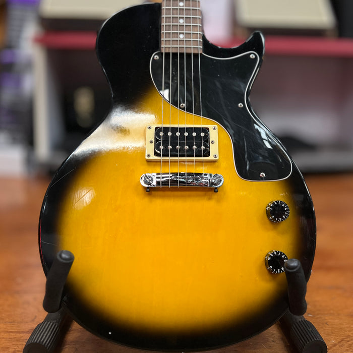 USED Epiphone Les Paul Junior Solidbody Electric Guitar, Sunburst