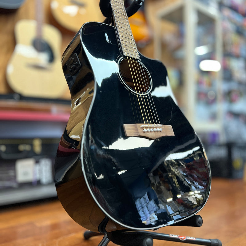 USED Fender CD-60SCE Dreadnought Acoustic-Electric Guitar, Black