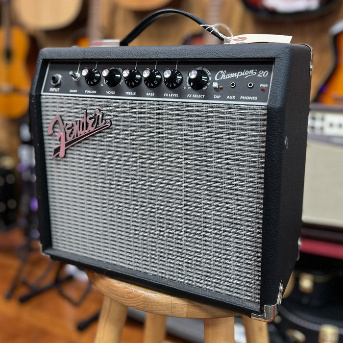 USED Fender Champion 20 Guitar Combo Amplifier