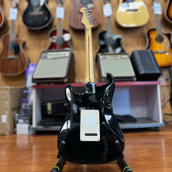 USED Fender MIM HSS Stratocaster with Fender Bag, Black