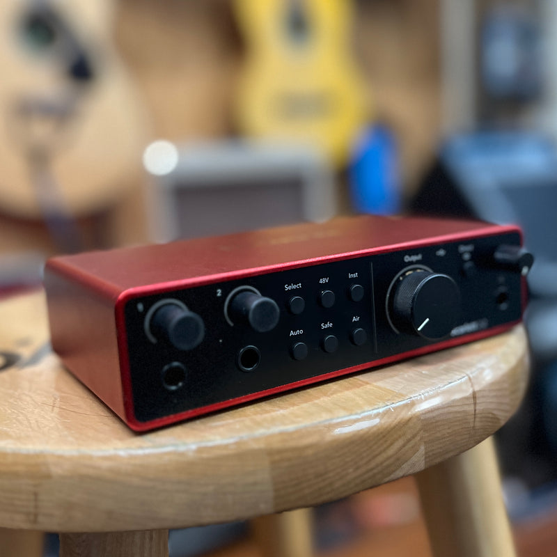 USED Focusrite Scarlett 2i2 4th Gen USB Audio Interface