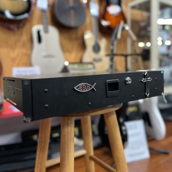 USED Gator Rackworks Shallow 2U Rack Mount Drawer with Lock, 10" Deep (GRW-DRWSH2)