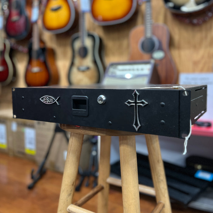 USED Gator Rackworks Shallow 2U Rack Mount Drawer with Lock, 10" Deep (GRW-DRWSH2)