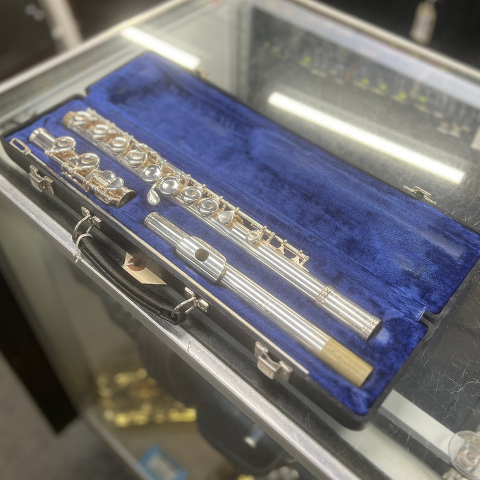 USED Gemeinhardt 2SP Silver-plated Student C Flute Outfit, Made in USA