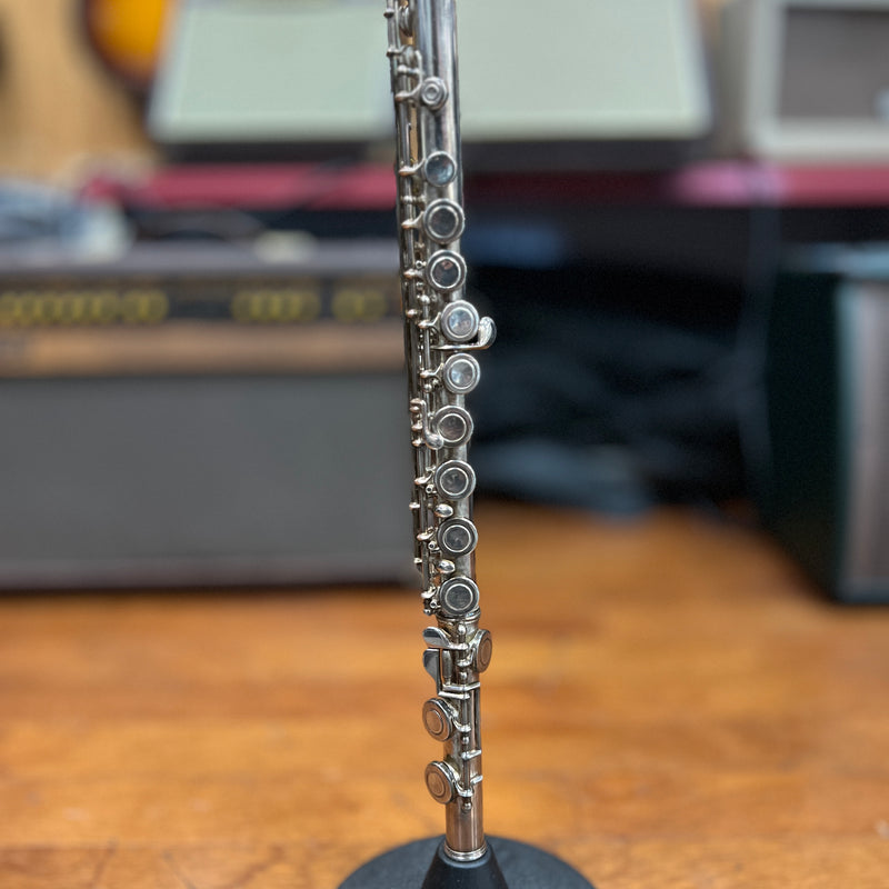 USED Gemeinhardt 52SP Silver-plated Student Flute Outfit, Made in USA (Serial Number M11232)