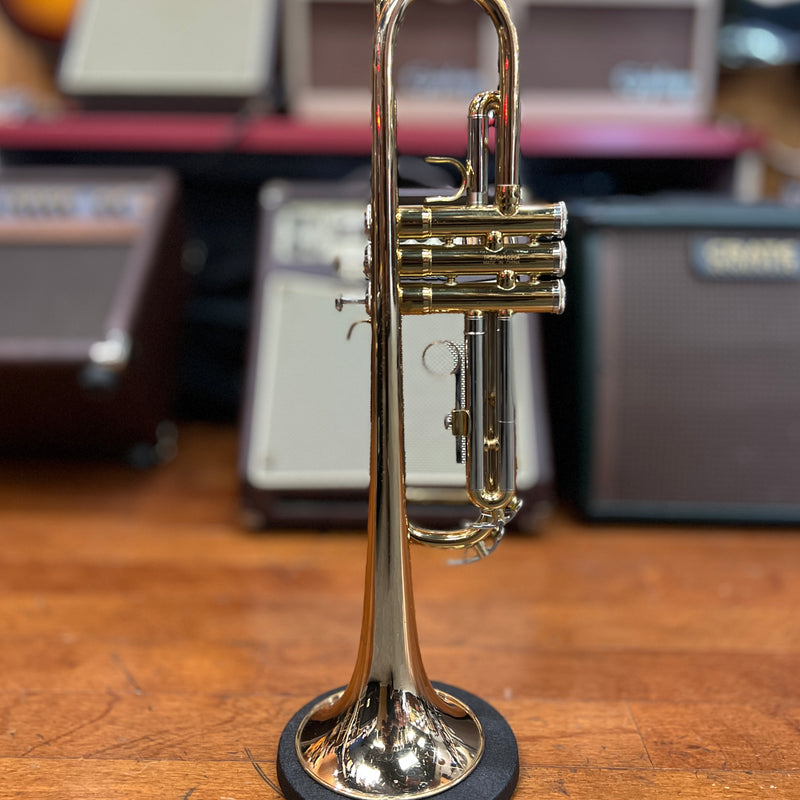 USED Giardinelli GTR-301 Student Trumpet Outfit -70000077370100