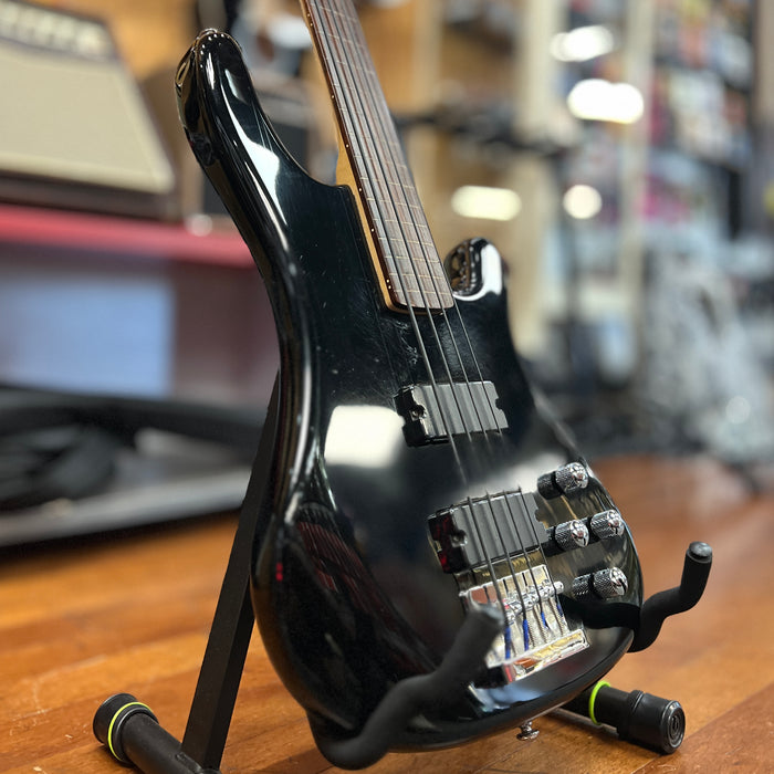 USED Hartke AK4 Electric Bass CUSTOM FRETLESS, Black