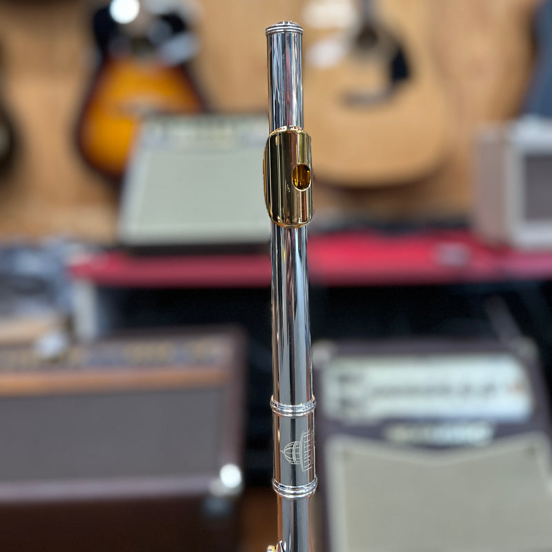 USED Jupiter CEF-510 Student Flute Outfit, Gold Lip Plate