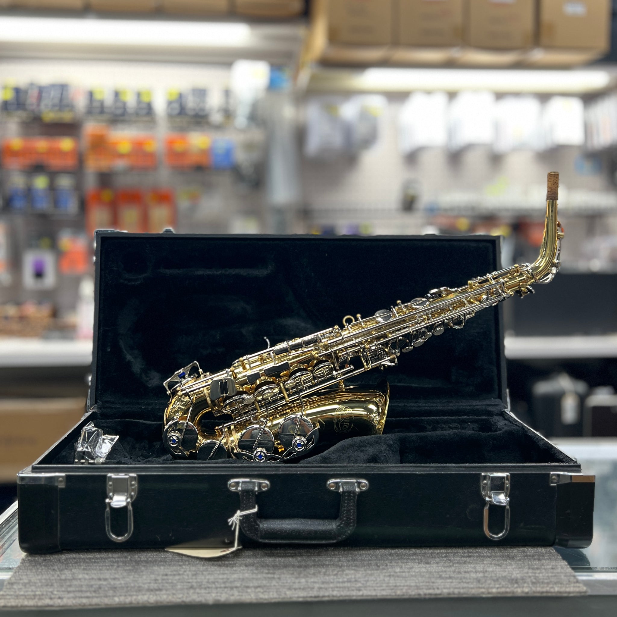 New and Used Saxophones at Dirt Cheep