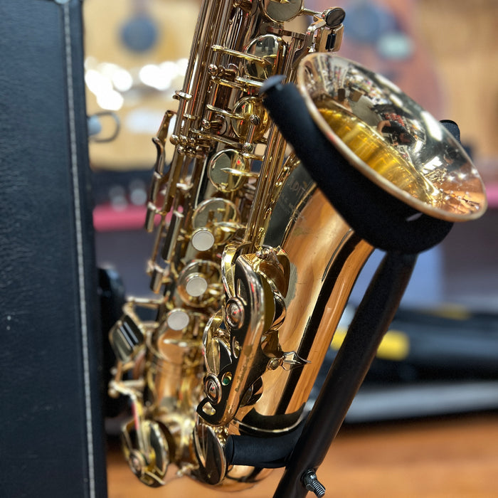 USED Jupiter SAS-767 Alto Saxophone Outfit