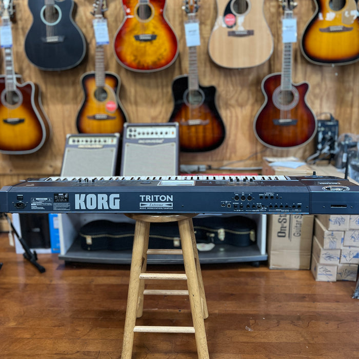 USED Korg Triton Extreme 76 76-Key Keyboard Workstation