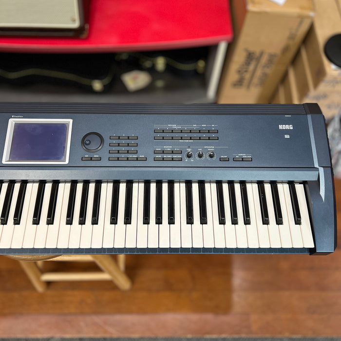 USED Korg Triton Extreme 76 76-Key Keyboard Workstation