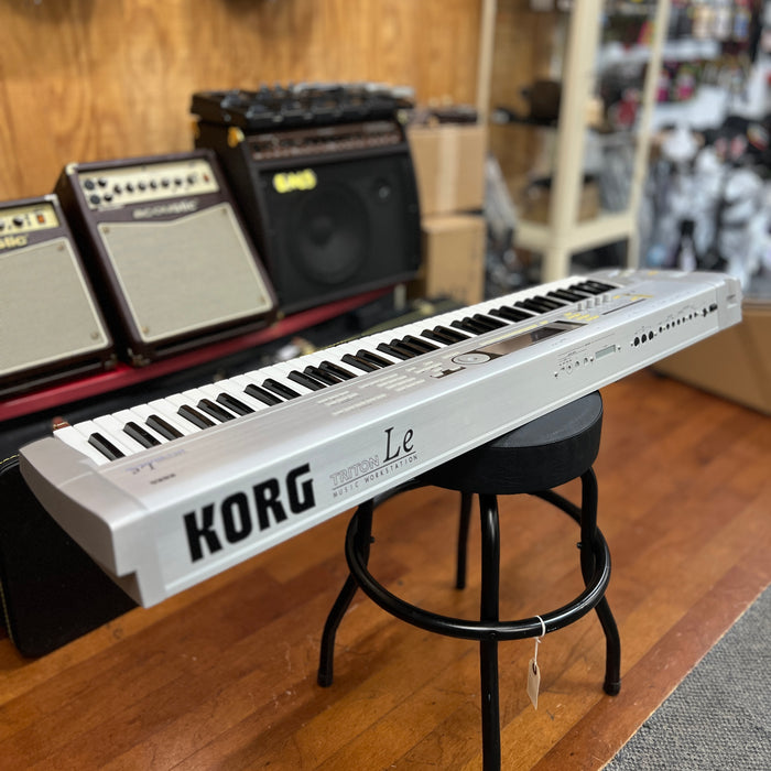 USED Korg Triton Le 76 Workstation Keyboard