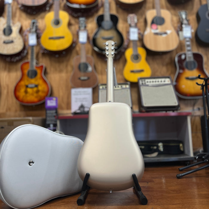 USED LAVA ME 3 Carbon Smart Acoustic Electric Guitar - White w/ Case