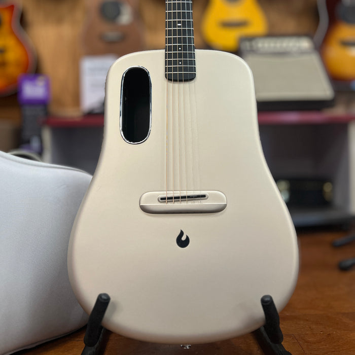 USED LAVA ME 3 Carbon Smart Acoustic Electric Guitar - White w/ Case