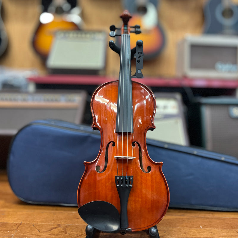 USED Leonardo 4/4 Violin W/Case and Bow