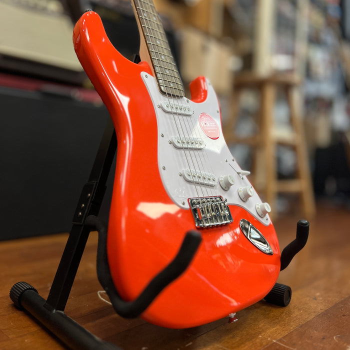 USED Limited Edition Squier Sonic Stratocaster HT Electric Guitar, Fiesta Red