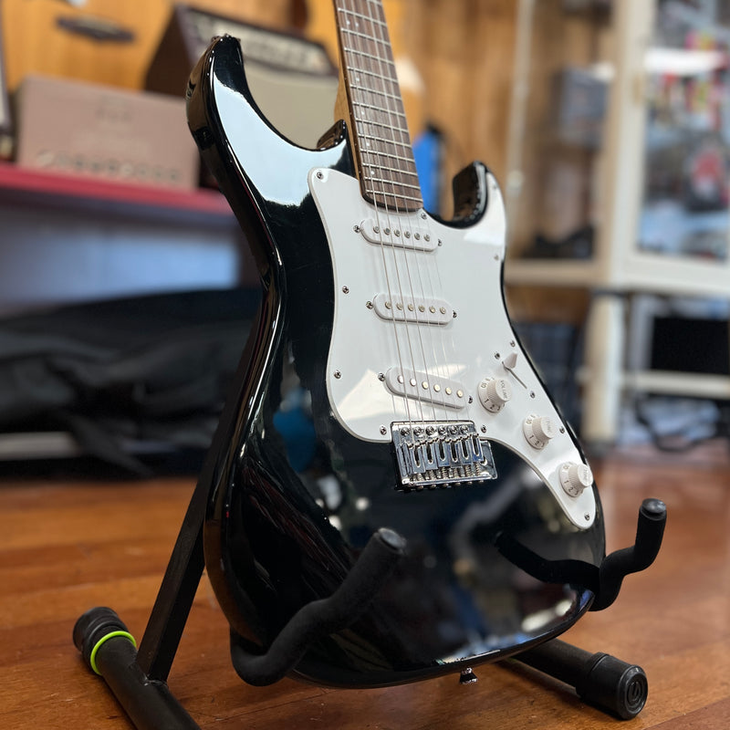 USED Lyon Strat-style S Type Electric Guitar - Black-Dirt Cheep