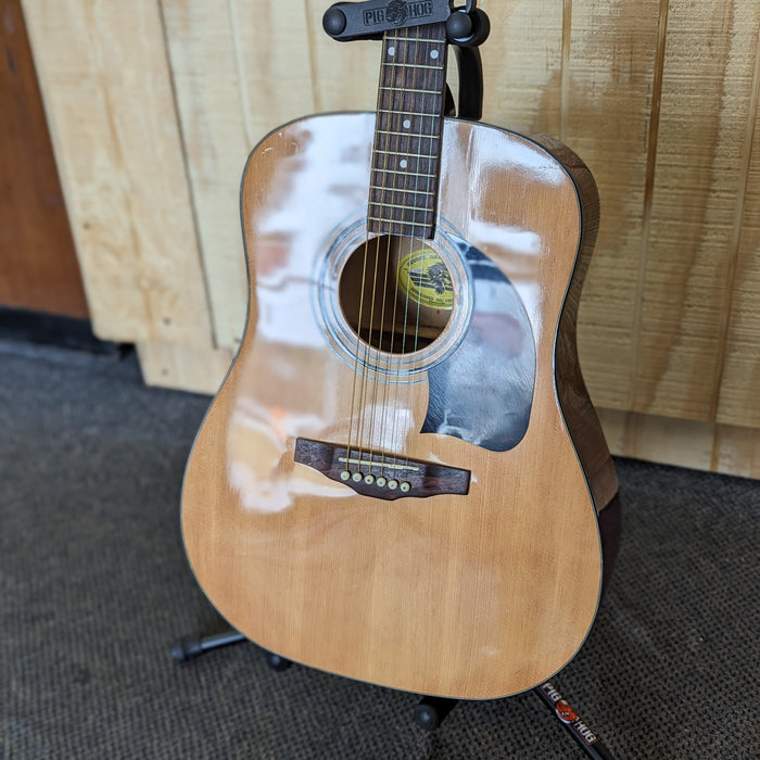 USED Lyon by Washburn LG1 Acoustic Guitar