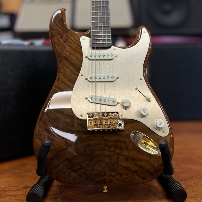 USED MINT 2017 Fender Artisan Figured Rosewood Stratocaster w/ OHSC