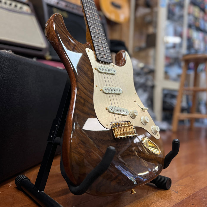 USED MINT 2017 Fender Artisan Figured Rosewood Stratocaster w/ OHSC