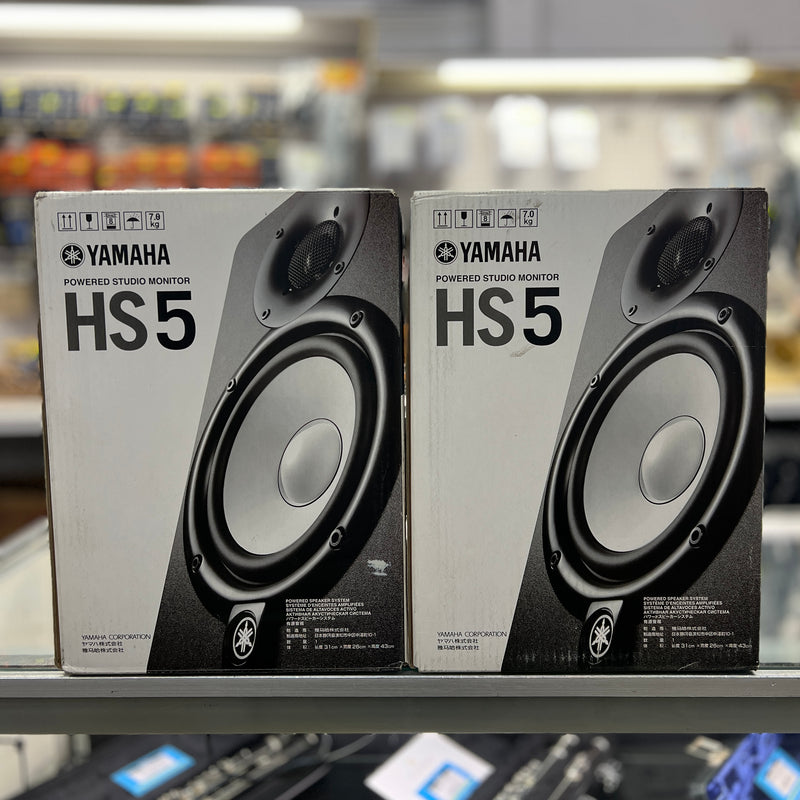 USED MINT Yamaha HS5 5 inch Powered Studio Monitors, Black (Pair )