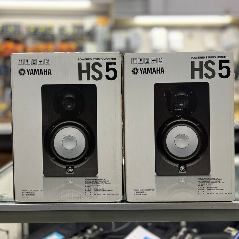 USED MINT Yamaha HS5 5 inch Powered Studio Monitors, Black (Pair )