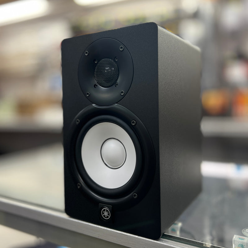 USED MINT Yamaha HS5 5 inch Powered Studio Monitors, Black (Pair )