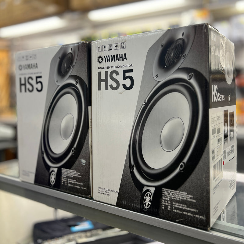 USED MINT Yamaha HS5 5 inch Powered Studio Monitors, Black (Pair )