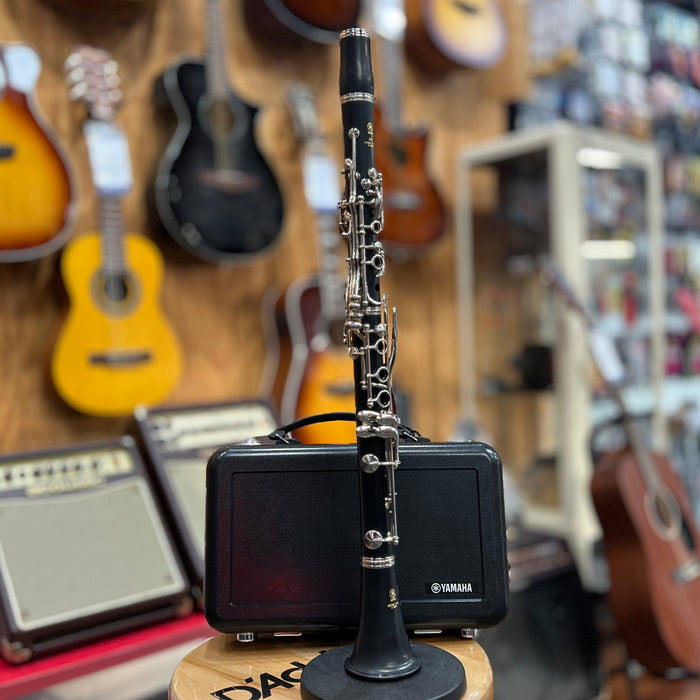 USED MINT Yamaha YCL-255 Student Bb Clarinet Outfit, Serial M34256