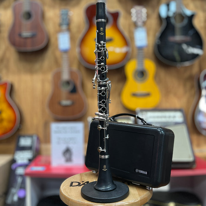 USED MINT Yamaha YCL-255 Student Bb Clarinet Outfit, Serial M34256