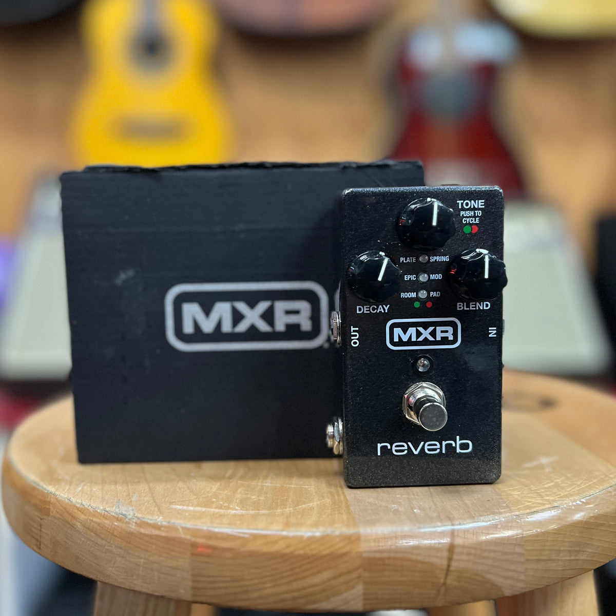 mxr m300 reverb pedal MXR M300 Digital Reverb Guitar Effects Pedal Regular 190839817853