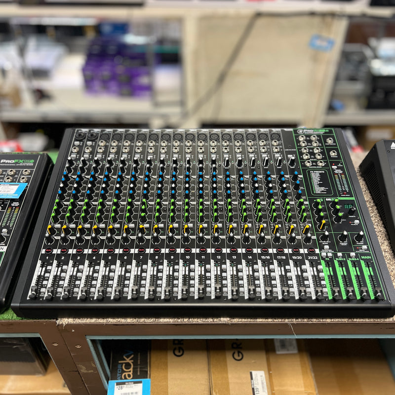 USED Mackie ProFX22v3 22-Channel Professional Mixer with USB