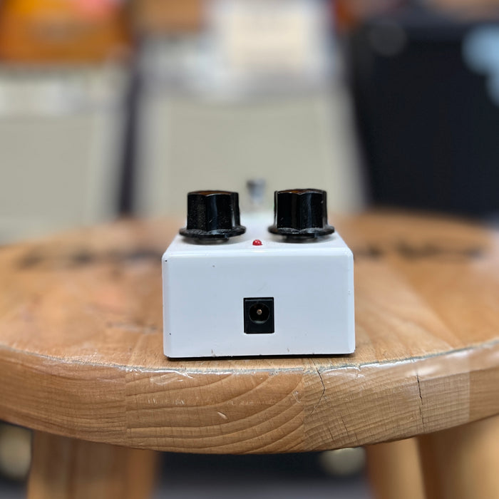 USED Maxon FW10 Fuzz Elements Wind Guitar Effects Pedal