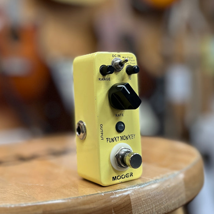 USED Mooer Funky Monkey Auto Wah pedal