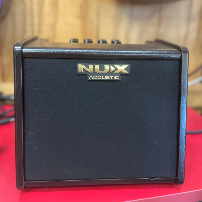 USED NUX Stageman AC-25 25W 2 Channel Modeling Rechargable Acoustic Amp with Bluetooth, Brown