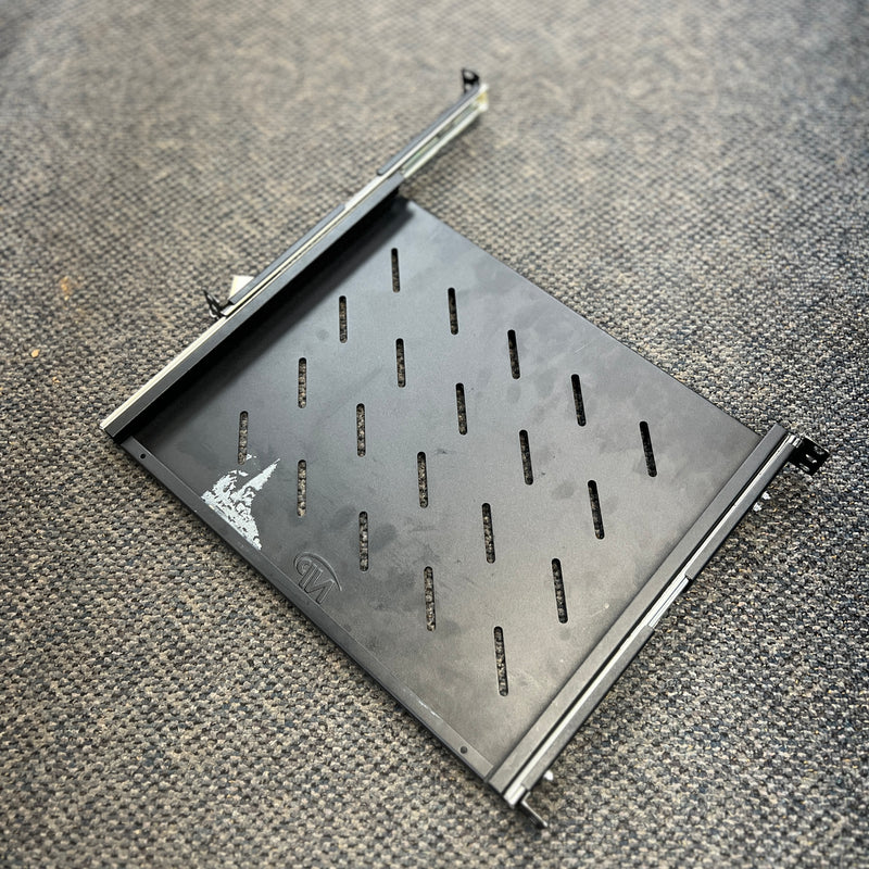 USED NavePoint 1U Vented Sliding 4-Post Adjustable 22" - 24" (550mm) Deep