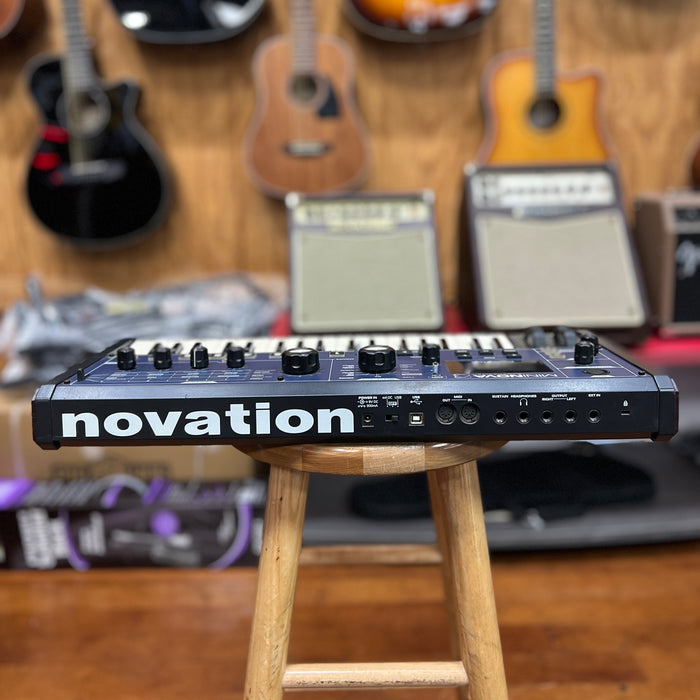 USED Novation MiniNova Digital Keyboard Synthesizer 37