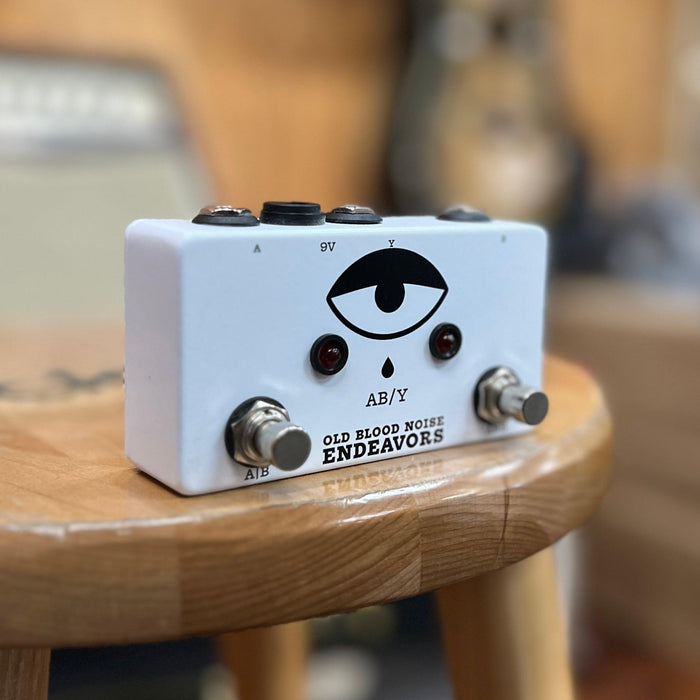 USED Old Blood Noise Endeavors AB/Y Switcher