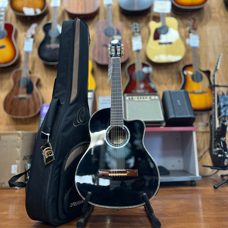 USED Ortega Pro RCE141BK Acoustic-Electric Nylon Guitar, Gloss Black w/ Bag