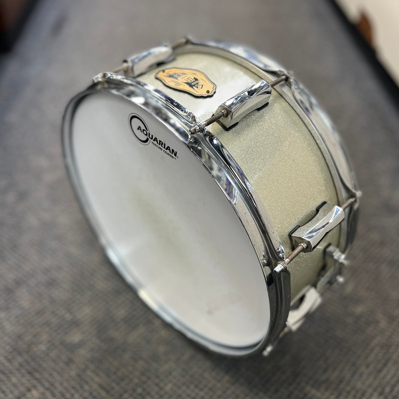 USED Pearl 5.5X14 Vision Series Snare Drum, Silver Sparkle