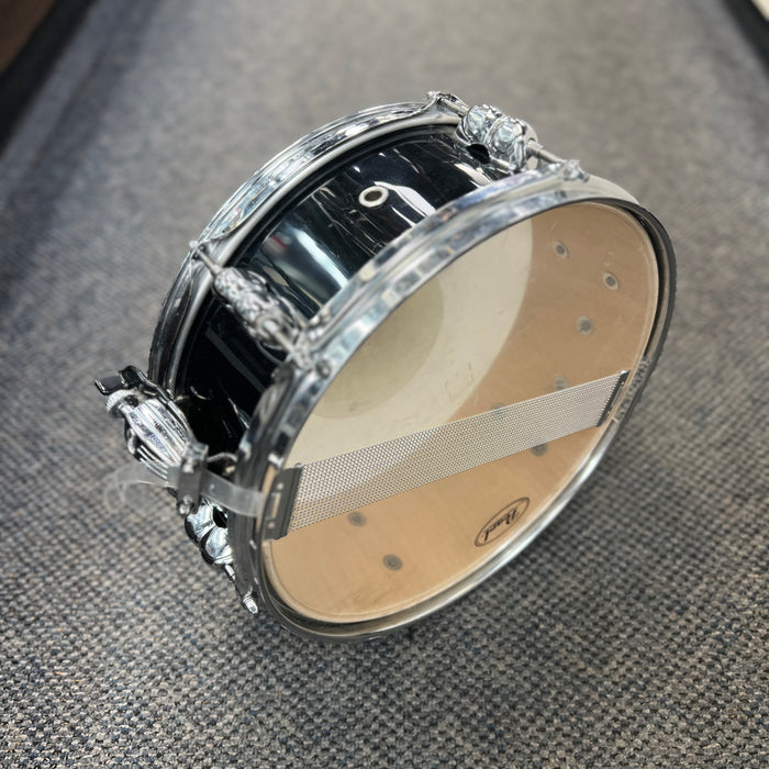 USED Pearl Rhythm Traveler 13x4 Snare Drum, Black