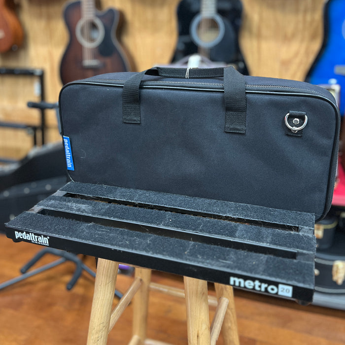 USED Pedaltrain Metro 20 20-inch x 8-inch Pedalboard with Soft Case